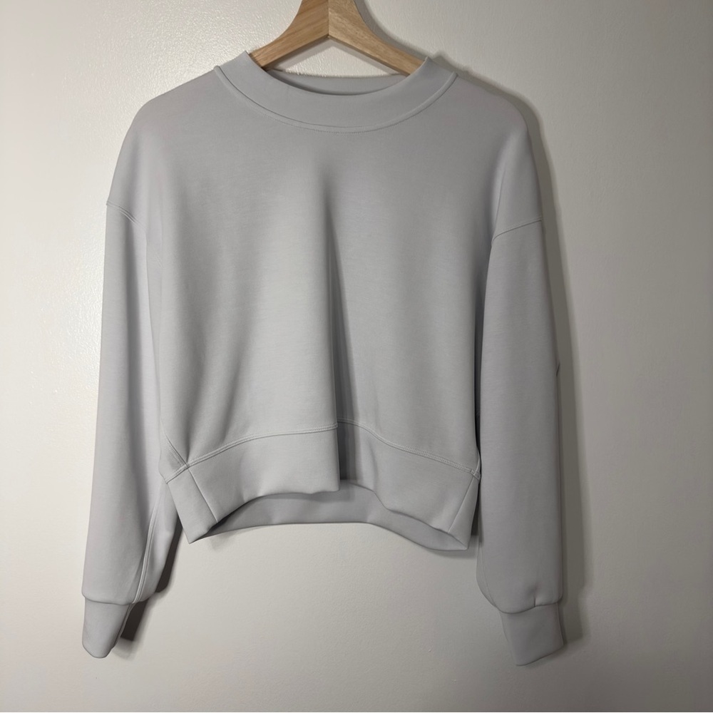 NWOT Lululemon Perfectly Oversized Cropped Crew *Softstreme - Picture 4 of 11